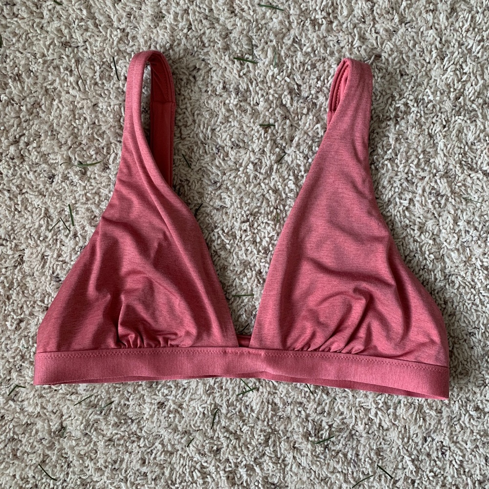 SOLD Athleta low-cut bra